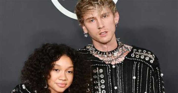 Emma Cannon Who Has Machine Gun Kelly Dated? POPSUGAR Celebrity Photo 2