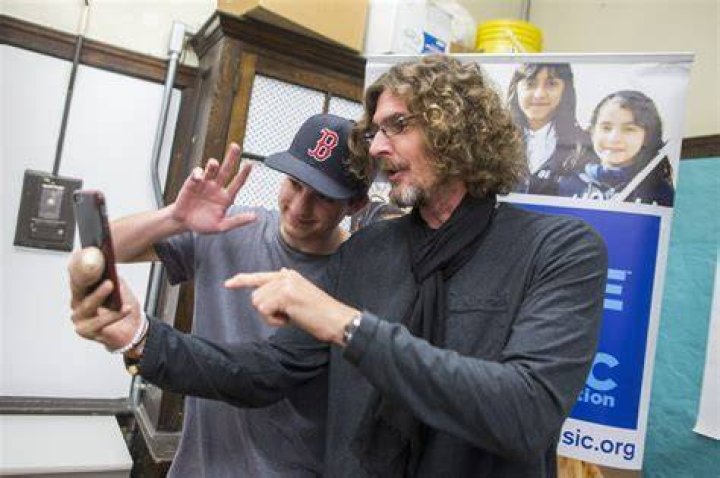 Ernie Boch Jr height