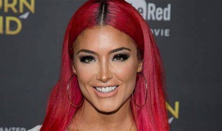 Eva Marie net worth, Husband, Age, Bio-Wiki, Kids, Weight