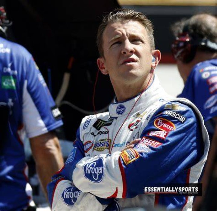 “Everybody Was Mental”: Tony Stewart Unearths the Mindset Behind Wanting to Sell
His $30 Million Priced Possession, That Made Dale Earnhardt Jr Unhappy
