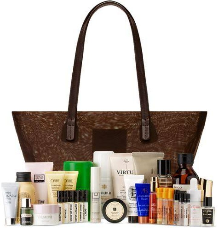 Exclusive Holiday 2023 Beauty Bag