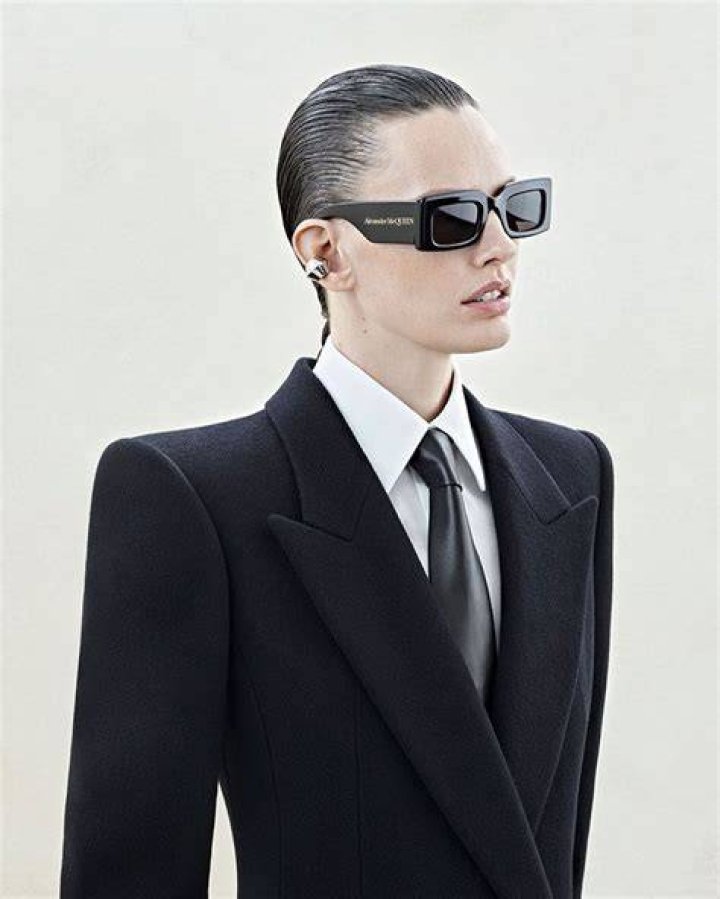 Eyewear, Fashion, Formal wear, Suit, Outerwear, Vision care, Glasses, Photography, Fashion design, Love, 