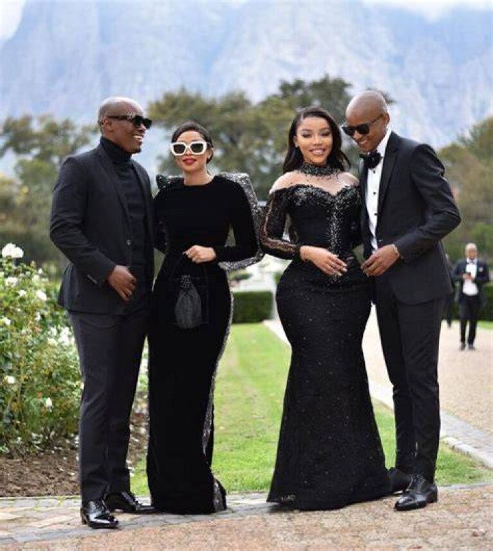 Faith Nketsi Blasts a Netizen Telling Her to Dress Like a Wife After Dropping a Hot Pic, SA Also Defends Her