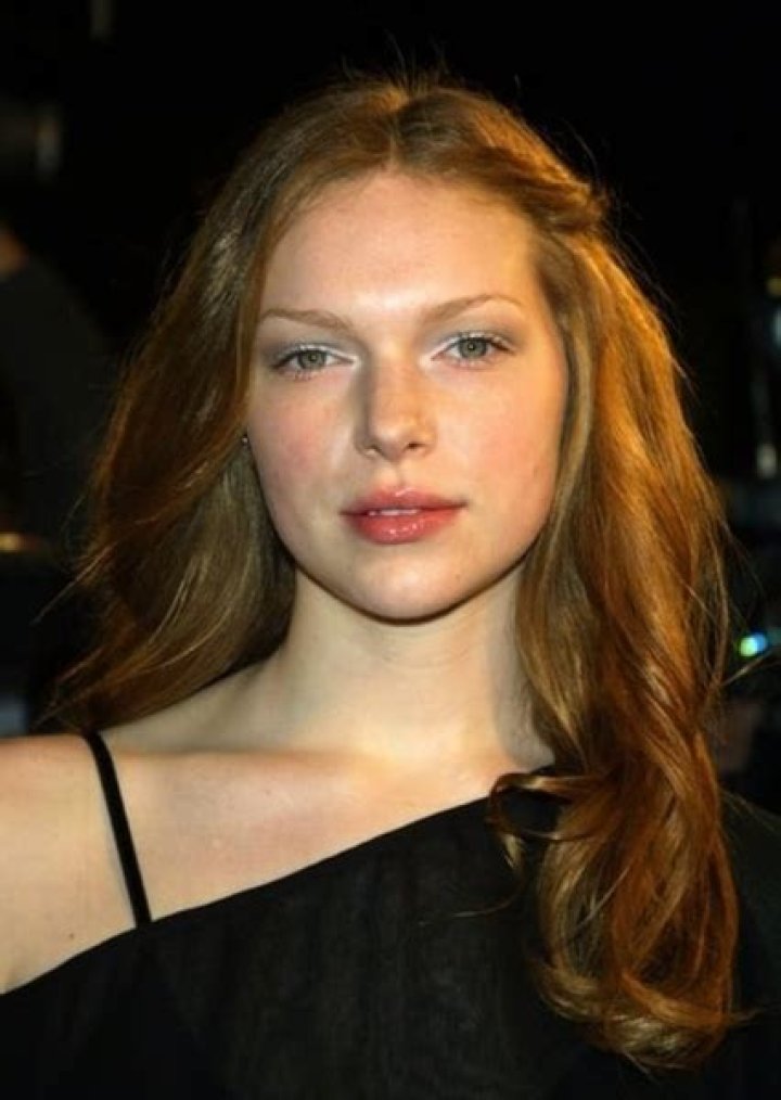 Fan Casting Laura Prepon as Dr. Alex Lowe in American Horror Story Recast on myCast