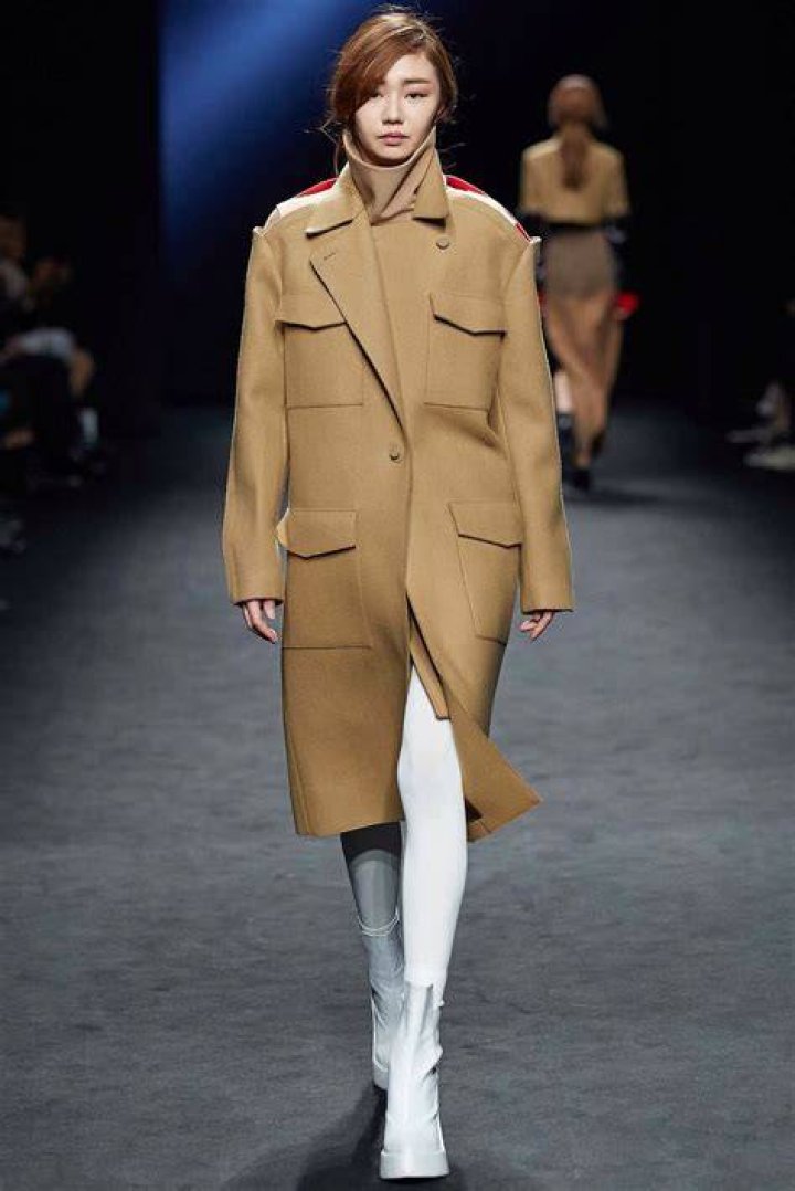 Fashion, Uniform, Event, Outerwear, Fashion design, Formal wear, Suit, Pantsuit, Black hair, 
