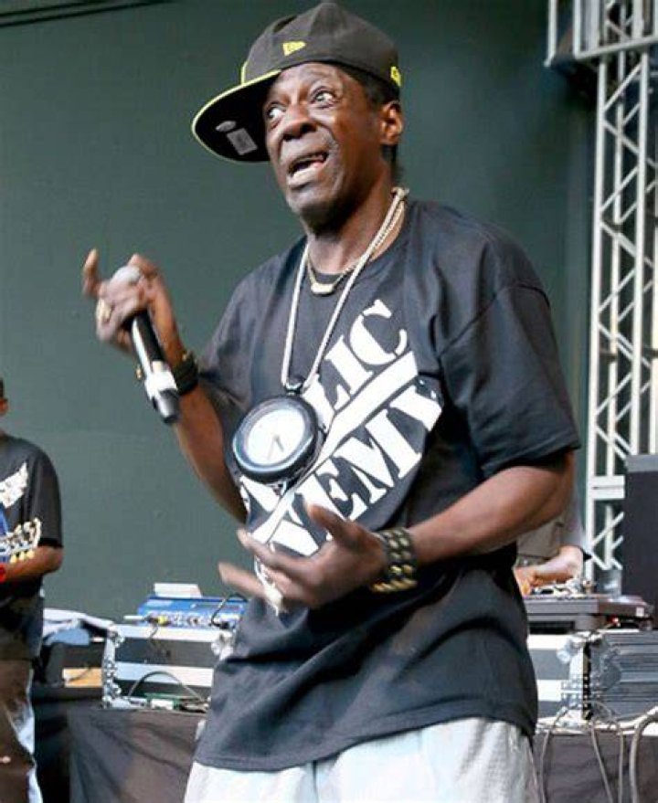 Flava Flav Gets 8,000 Worth Fireworks To Do A Commercial