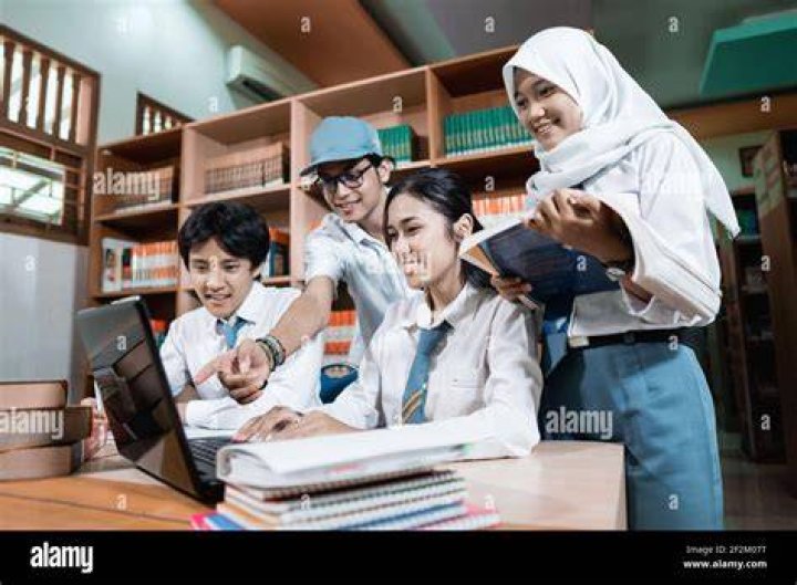 four high schoolers studying in England