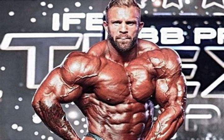 Freshly Retired From Bodybuilding, Chris Bumstead’s Brother-in-Law Realizes the
‘Sacrifices’ He Made to Succeed in His Endeavor