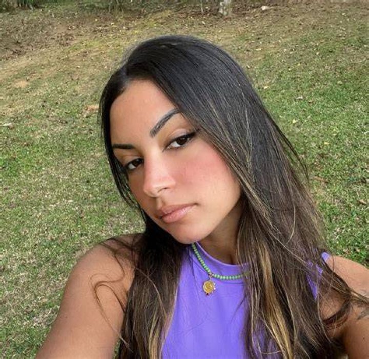 Gabrielle Moura: A Rising Star In The World Of Social Media