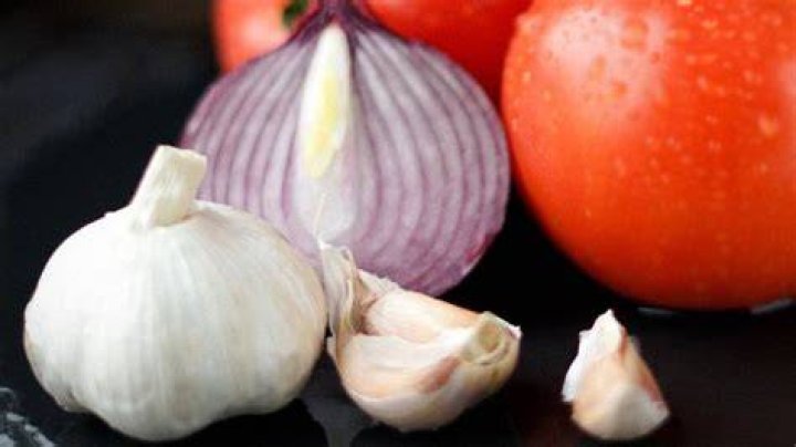 Garlic, onions may cut risk of prostate cancer