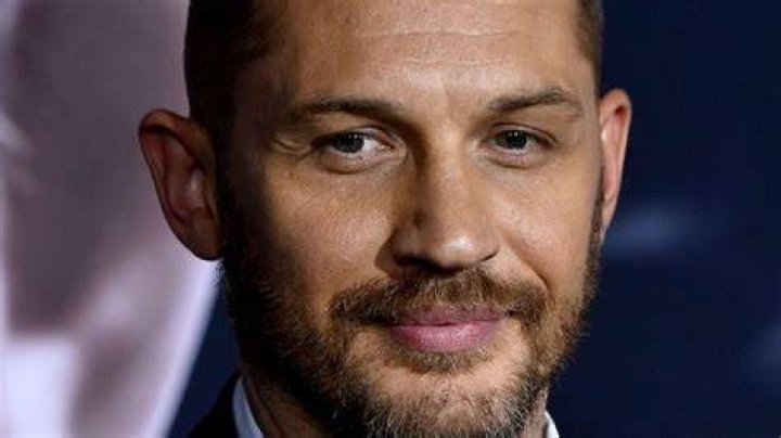 geradeaus Luftfahrt Kollision tom hardy bane Plastizit&auml;t &Ouml;kologie Glocke