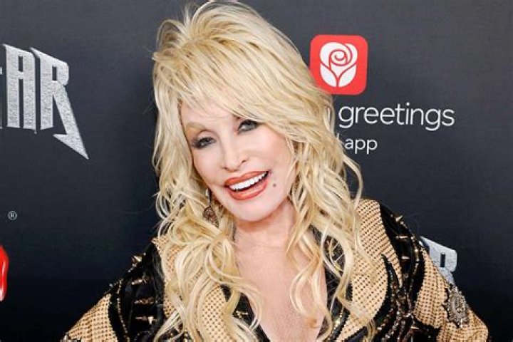 Get to Know Dolly Parton's Family (All 11 Siblings)