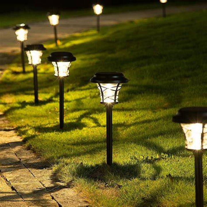 Gigalumi Solar Powered Path Lights Ecomm Amazon.com 