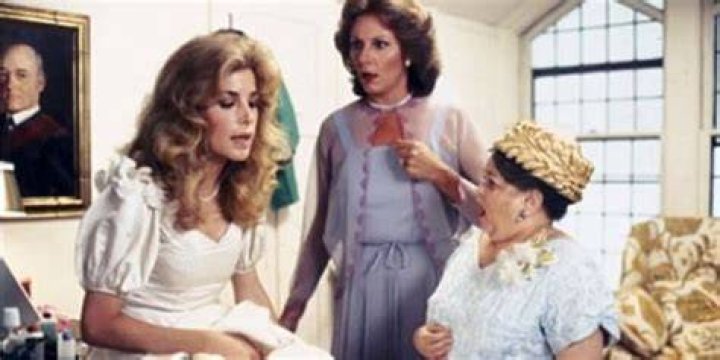 Ginny shocks her mother and her pianist when she's on muscle relaxers in Sixteen Candles