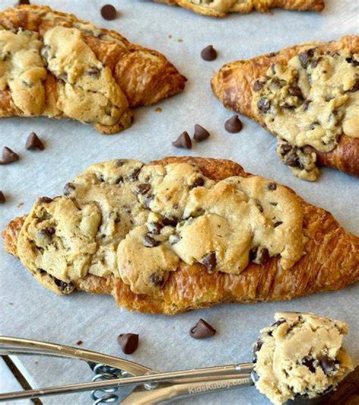 Golden Chocolate Chip Dream: The Ultimate Croissant Cookie Creation