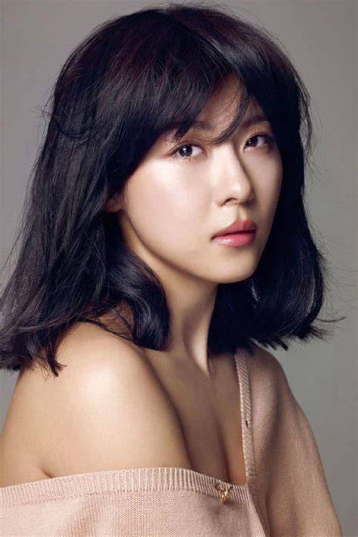 Ha ji won with her family YouTube