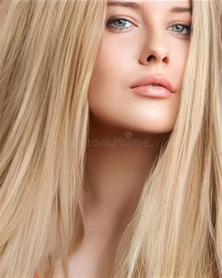Hair, Hairstyle, Blond, Beauty, Long hair, Fashion, Human, Hair coloring, Photography, Artificial hair integrations, 