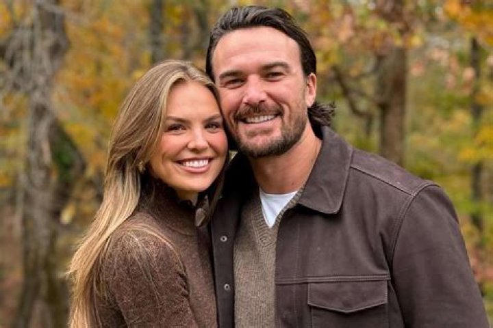 Hannah Brown Goes Instagram Official With Adam Woolard
