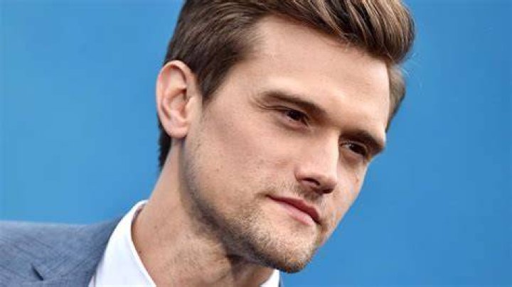 Hartley Sawyer Fired From ‘The Flash’ After Racist, Misogynist Tweets Surface – The Hollywood Reporter