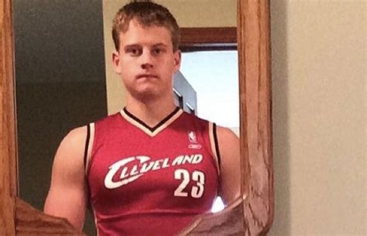 ‘He’s Back’: When Current NFL Sensation Joe Burrow Expressed His Excitement Over
LeBron James Returning to Cleveland