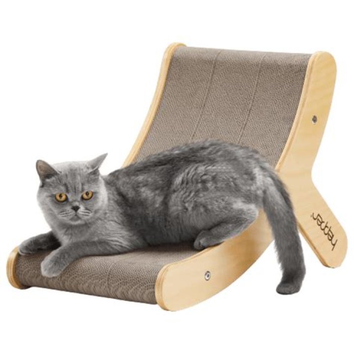 hepper hi-lo cat scratcher in high position
