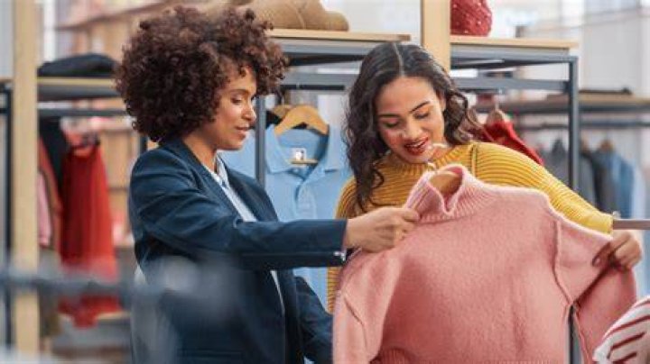 Here's How To Start A Career As A Stylist