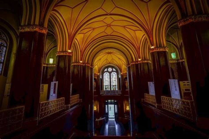 Holy places, Architecture, Chapel, Building, Church, Place of worship, Religious institute, Basilica, Synagogue, Interior design, 