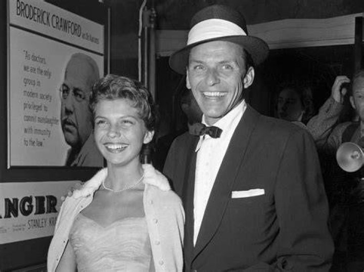 How Are Nancy And Frank Sinatra Related? The Intriguing Family Connection