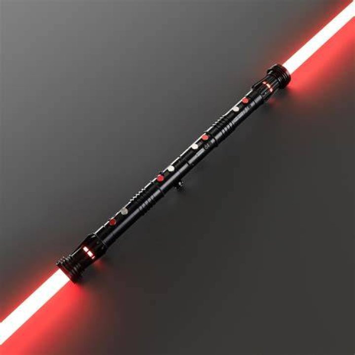How Dark Rey's Double-Bladed Red Lightsaber Is Different From Darth Maul's