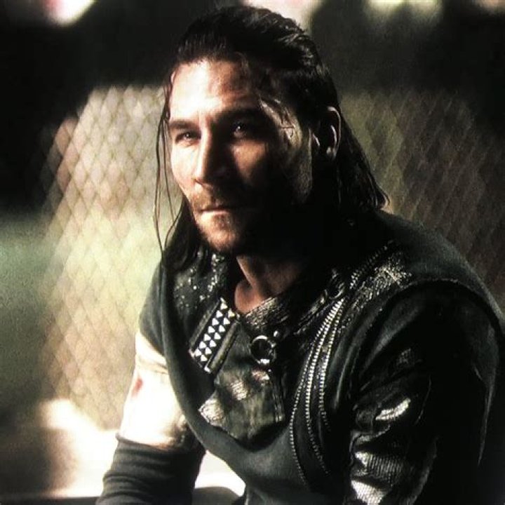 How Did Clay Virtue Die In The 100?