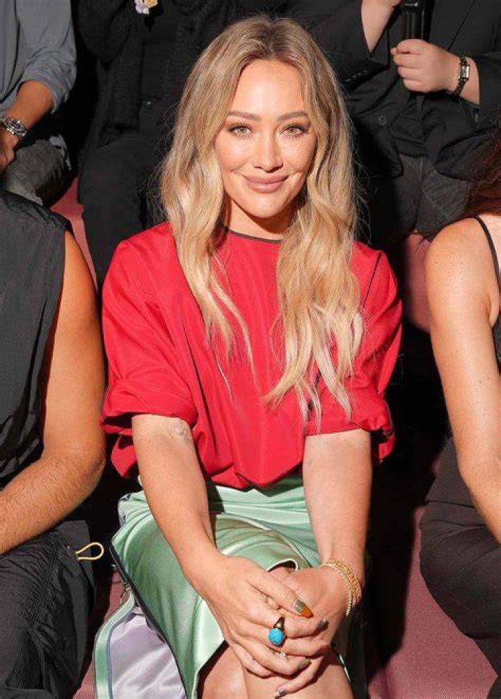 How Hilary Duff Makes Vacation a Full-Time Job