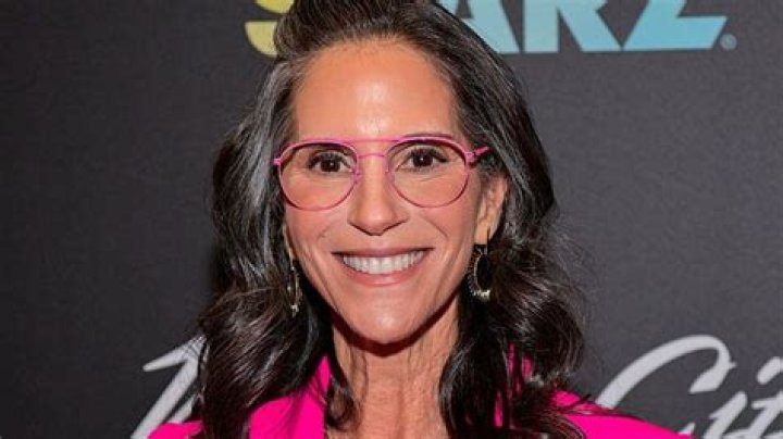 How Jami Gertz Earned Her 2 Billion Net Worth Celebrity Net Worth