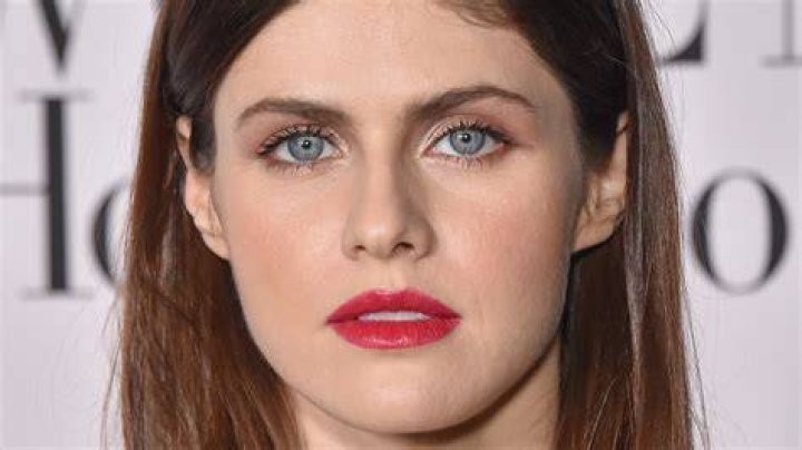 How Meghan Markle Inspired Alexandra Daddario's 'Something Blue'