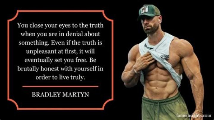 How much can Bradley Martyn bench? How much can Bradley Martyn bench?