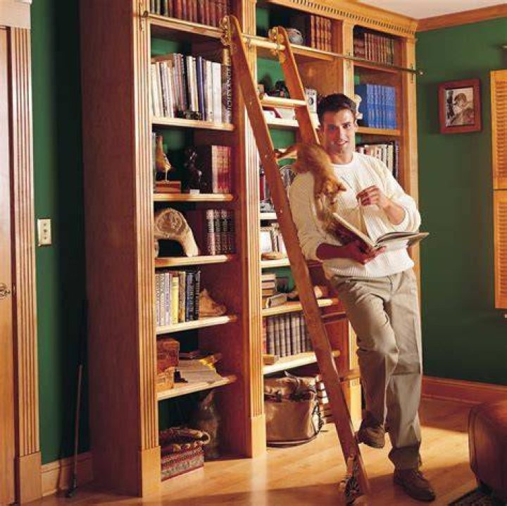 How To Build a Classic Floor-To-Ceiling Bookcase (DIY)