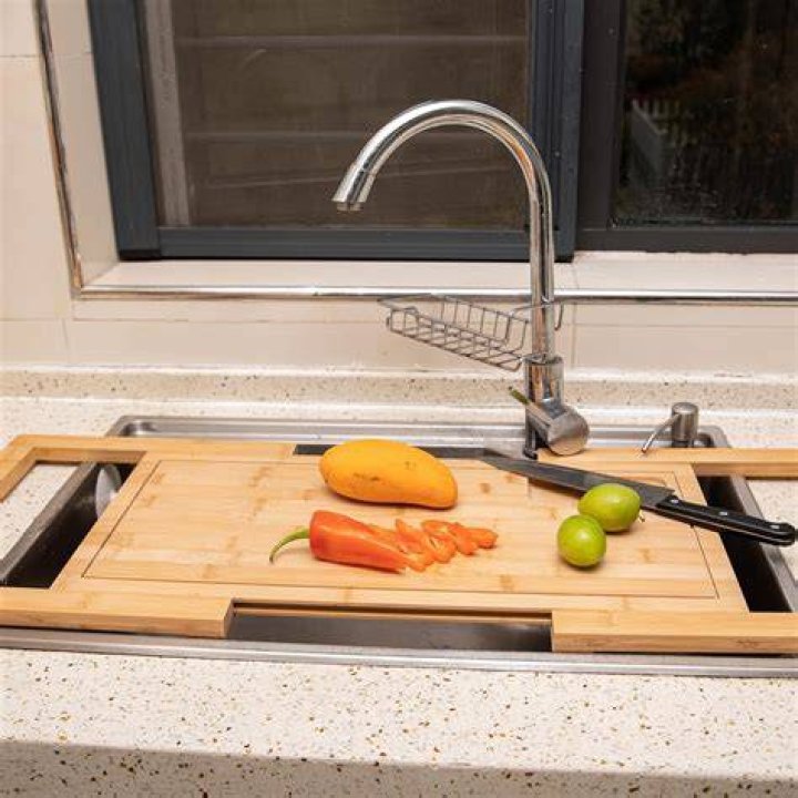 How to Build an Over-the-Sink Cutting Board