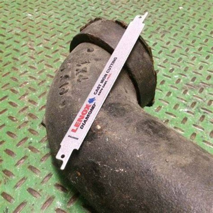 How to Cut Cast Iron Pipe With A Recip Saw Blade
