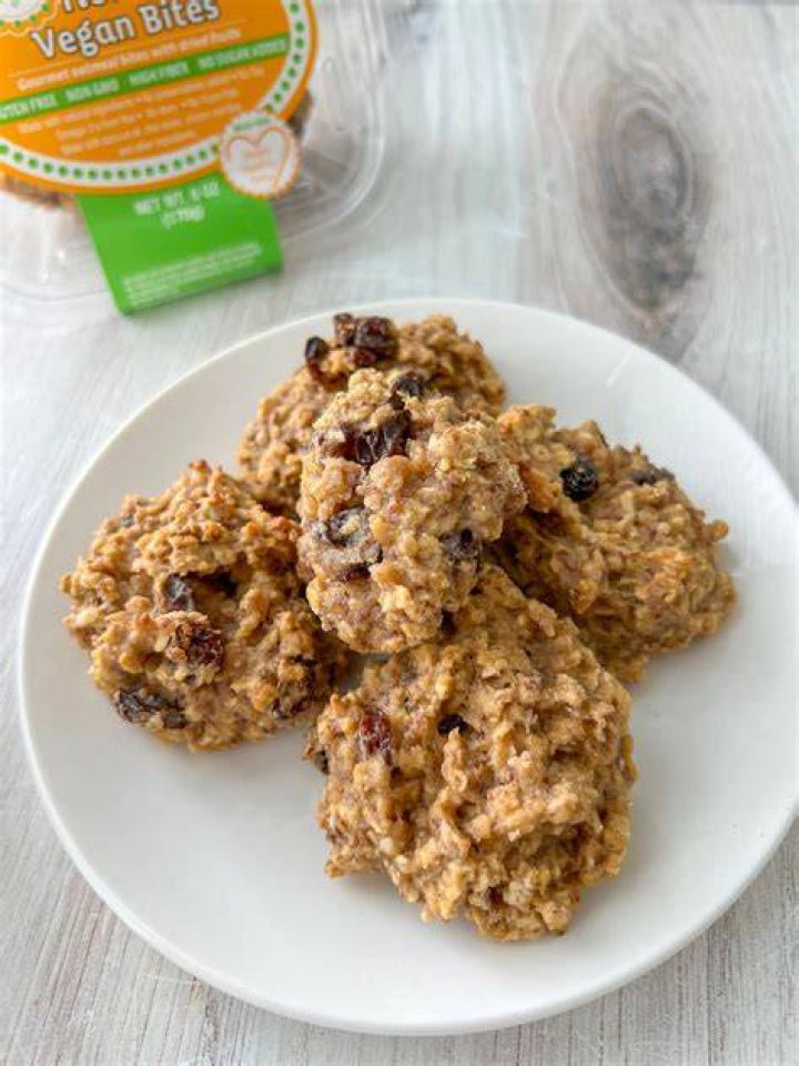 How To Make Alyssa's Healthy Oatmeal Bites