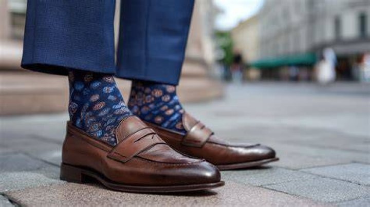 How to wear socks with heels, socks heels trend, party shoes trend, catwalk trend
