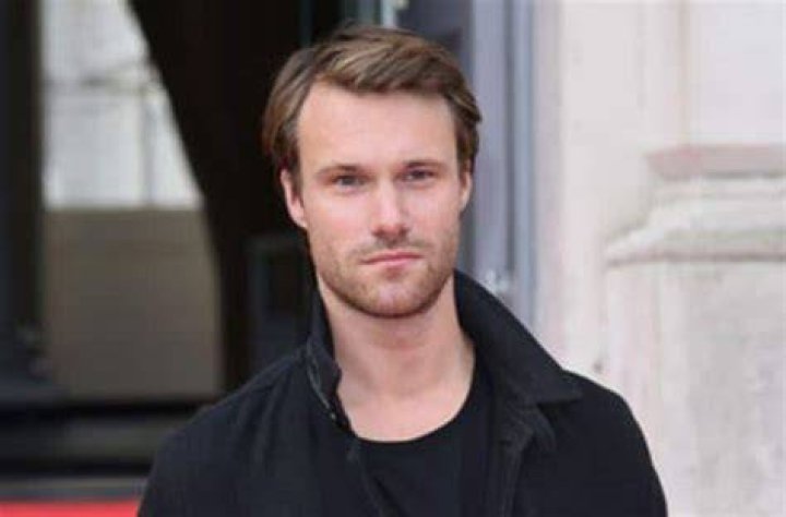 Hugh Skinner Wiki and Bio