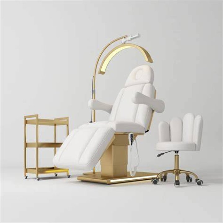 Human, Product, Furniture, Chair, Beauty, Chiavari chair, Fur, Natural material, Windsor chair, Fashion design, Human, Product, Furniture, Chair, Beauty, Chiavari chair, Fur, Natural material, Windsor chair, Fashion design,