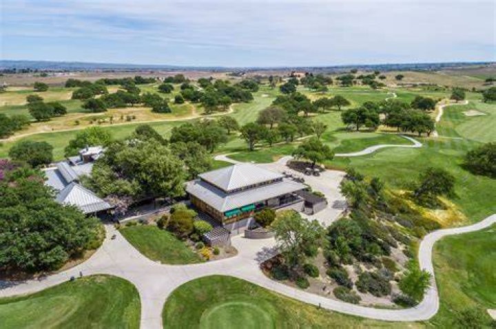 Hunter Ranch Golf Course &mdash; Distinctive Resorts