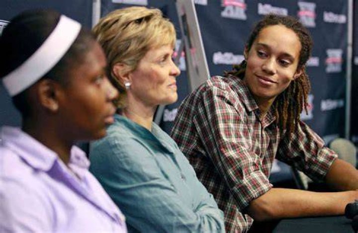 “I Don’t Think Kim Is Homophobic, but…”: Brittney Griner Once Defended Her
Coach’s “Foreign Language” Struggles