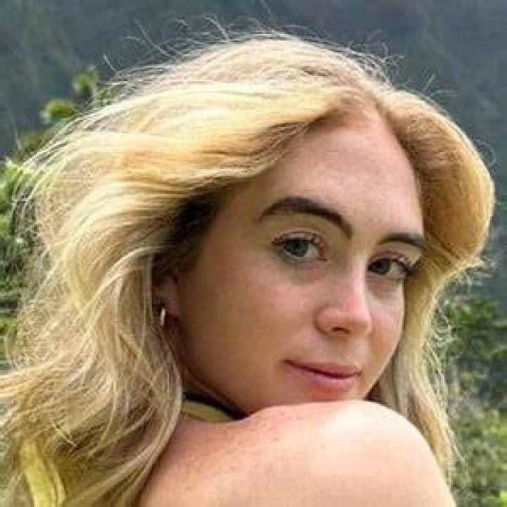 Ig Model Grace Charis Is Worth A Look