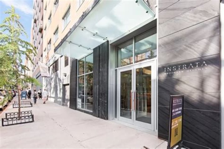Instrata Brooklyn Heights, 75 Clinton Street - Rentals in Brooklyn Heights