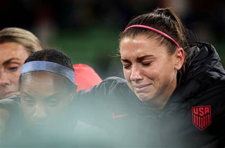 “It Hurts” – After Bill Simmons Ripped Her Apart, ‘Wounded’ Alex Morgan Shares
First Words Since USWNT’s World Cup Disappointment