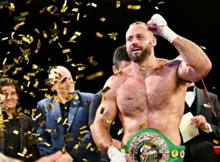 “It Was Love at First Sight” – Alex Roberts Shares How He Started His Muay Thai
Journey