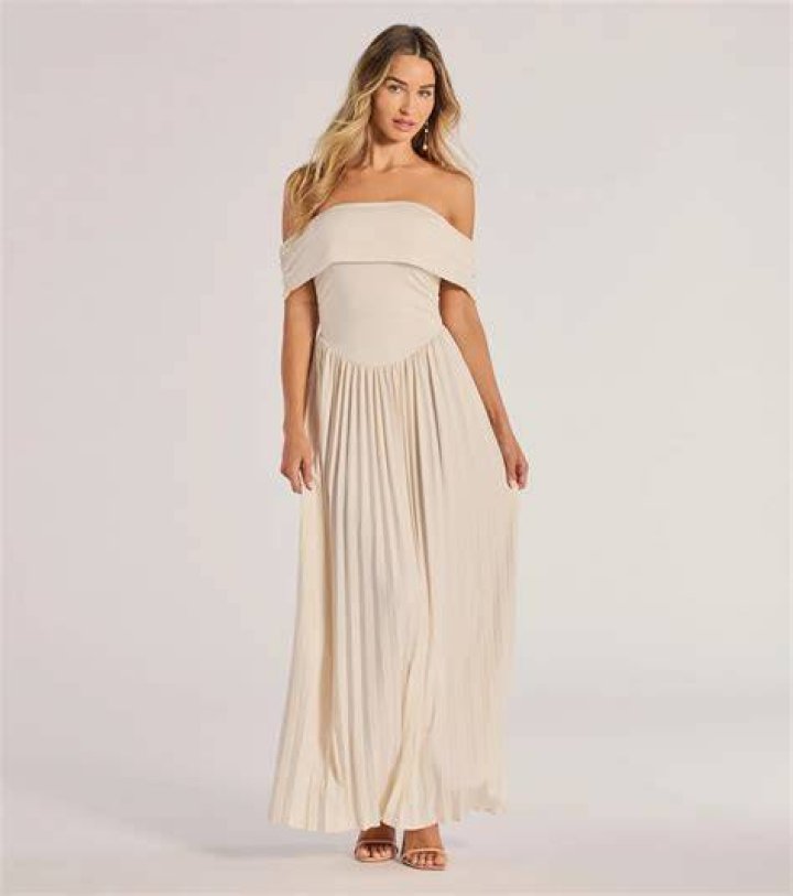 Ivory Women's Champion Cropped