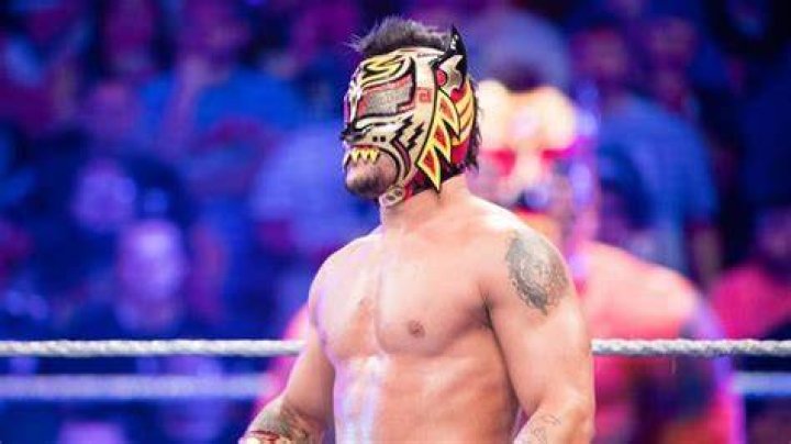 Izzy's Dad Attempts To Squash Beef With Former WWE Superstar Lince Dorado