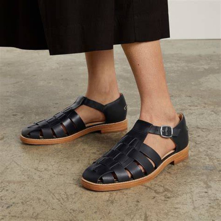 Jagger Logo-Charm Fisherman Sandals